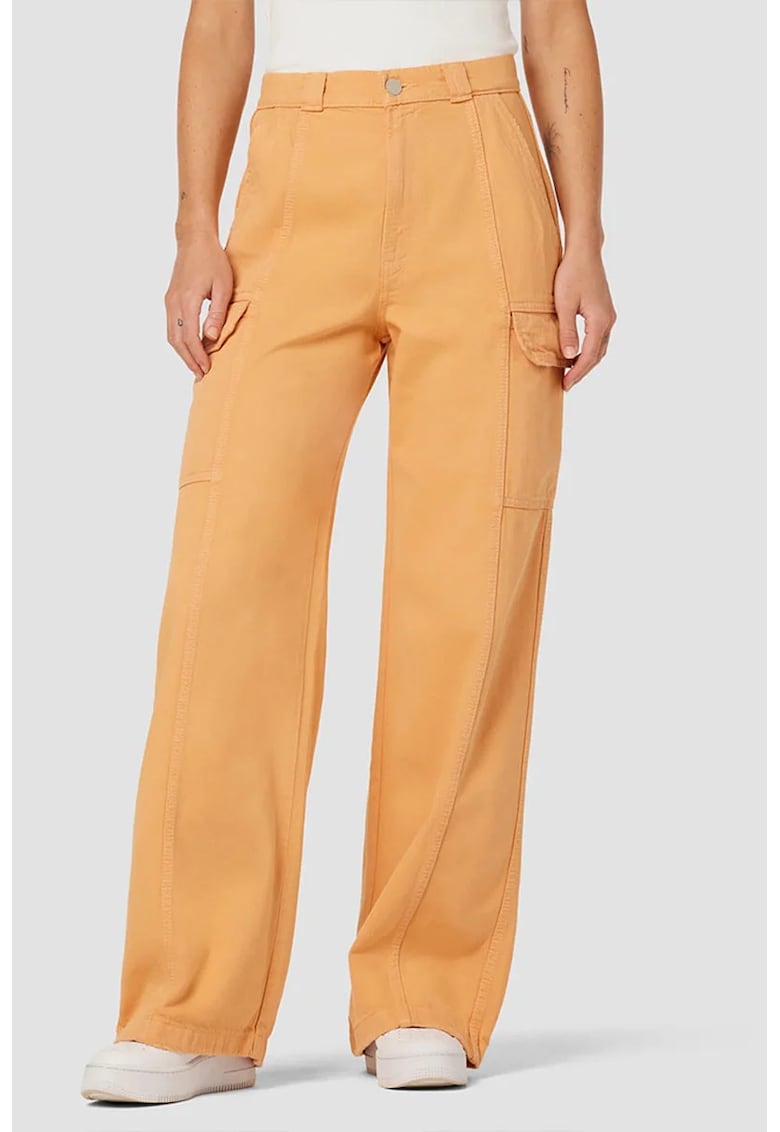 Blugi cargo din denim - cu buzunare laterale aplicate