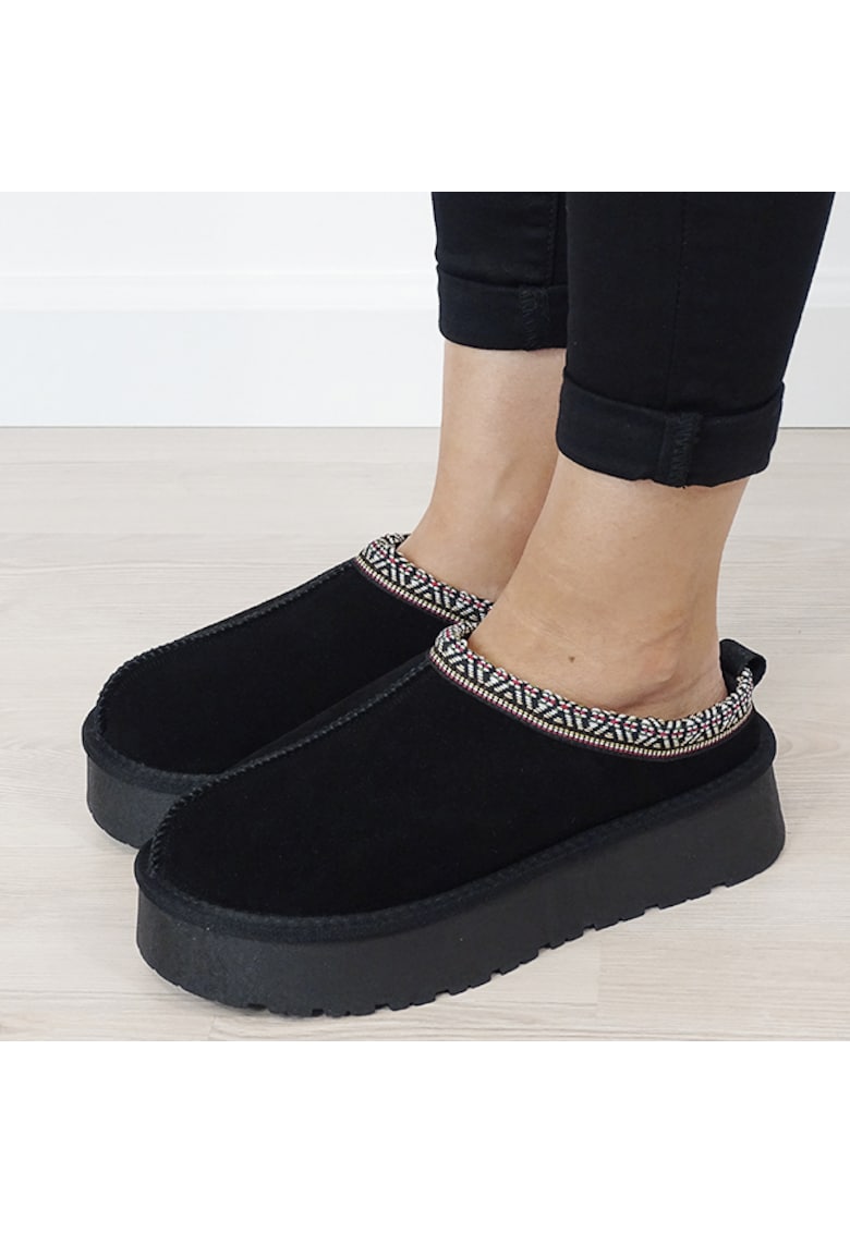 Papuci negrii cu model traditional W5886 116 18303