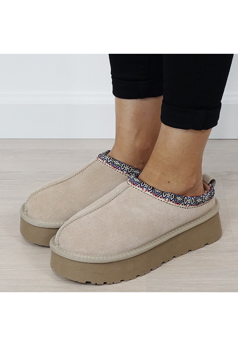 Papuci bej cu model traditional W5886 116 18301