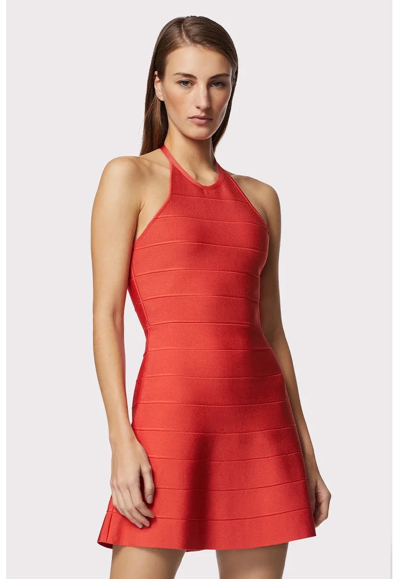Rochie mini cu croiala in A si decolteu halter