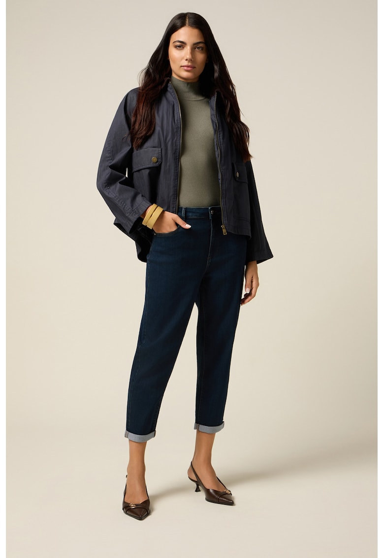 Blugi crop cu talie medie