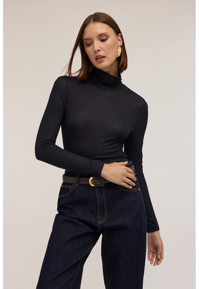 Body din amestec de modal cu guler inalt