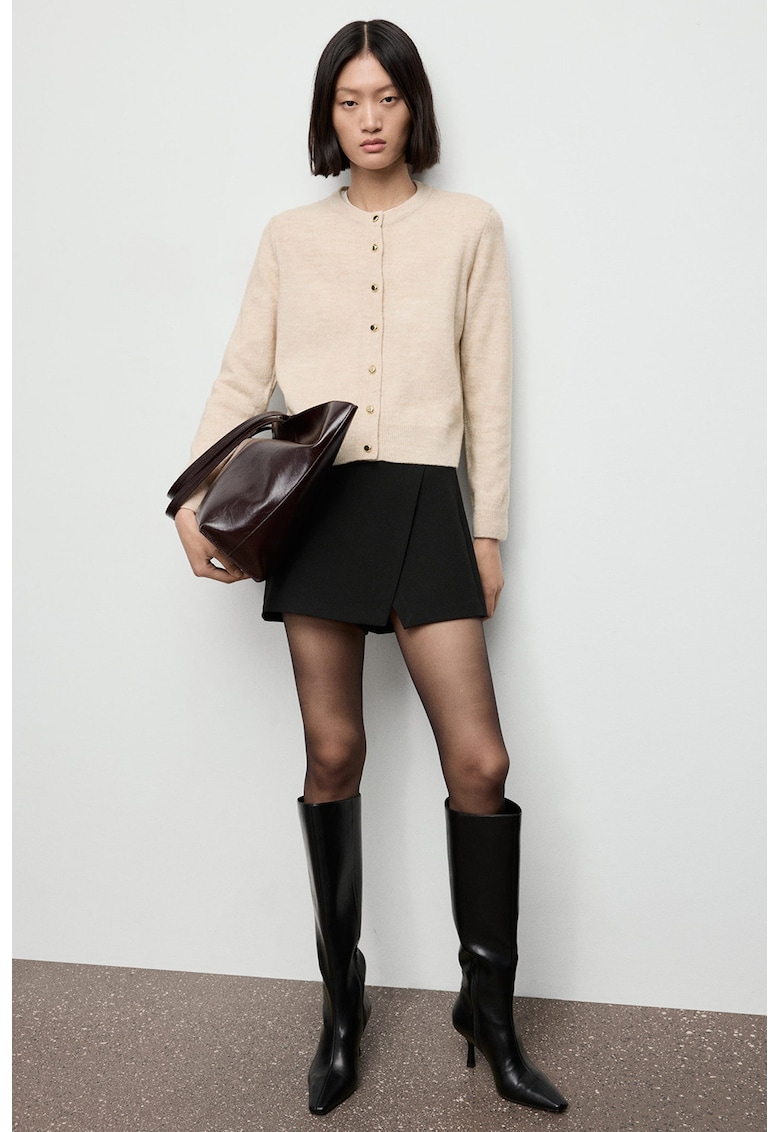 Cardigan tricotat fin cu nasturi