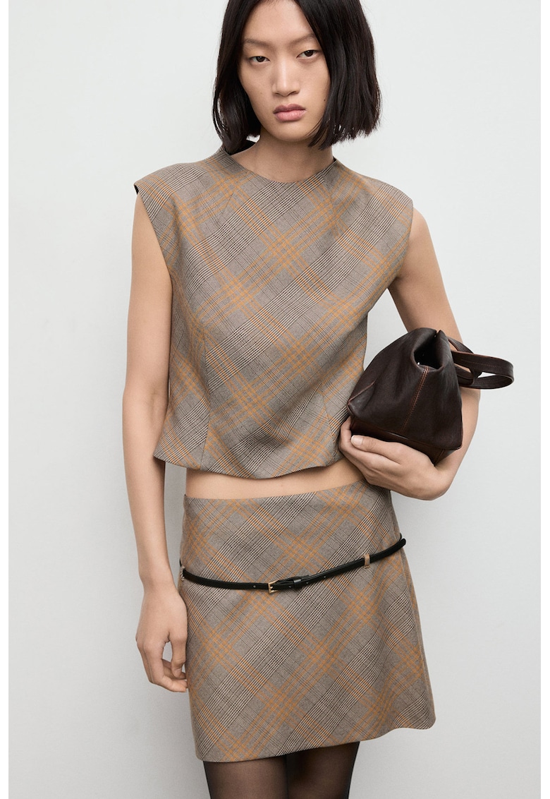 Top cambrat cu model in carouri