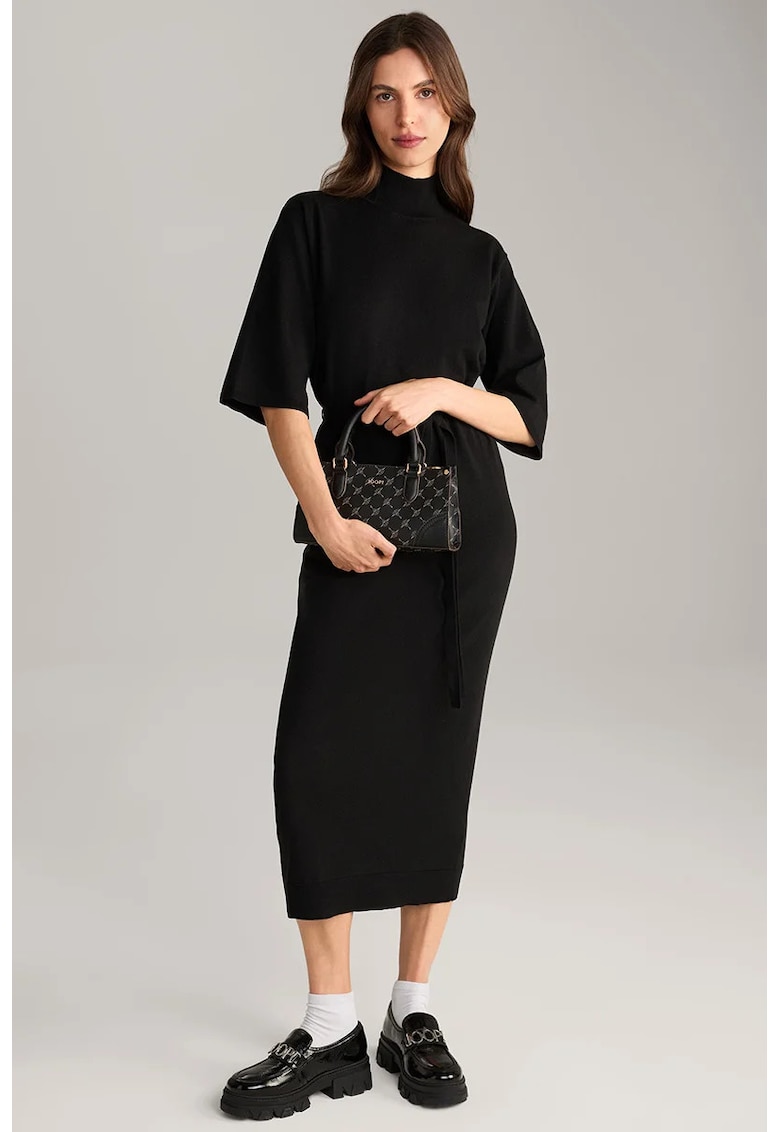 Rochie cu guler inalt