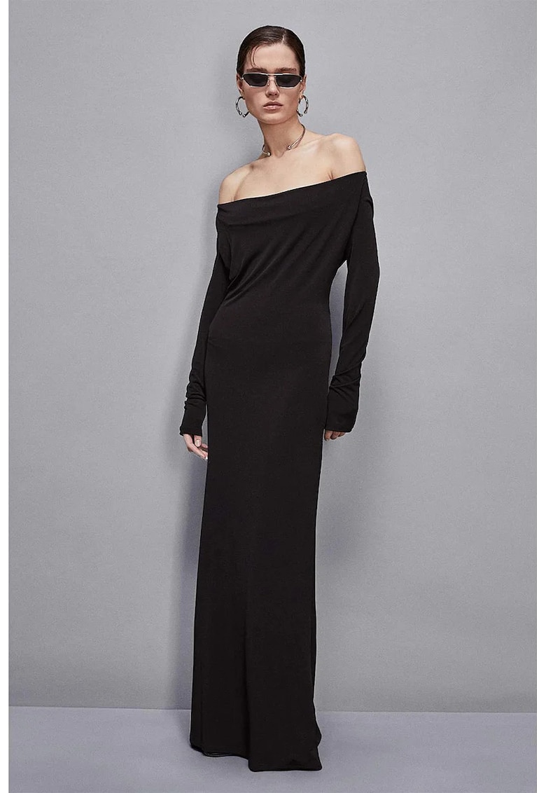 Rochie lunga cu decolteu pe umeri - Negru