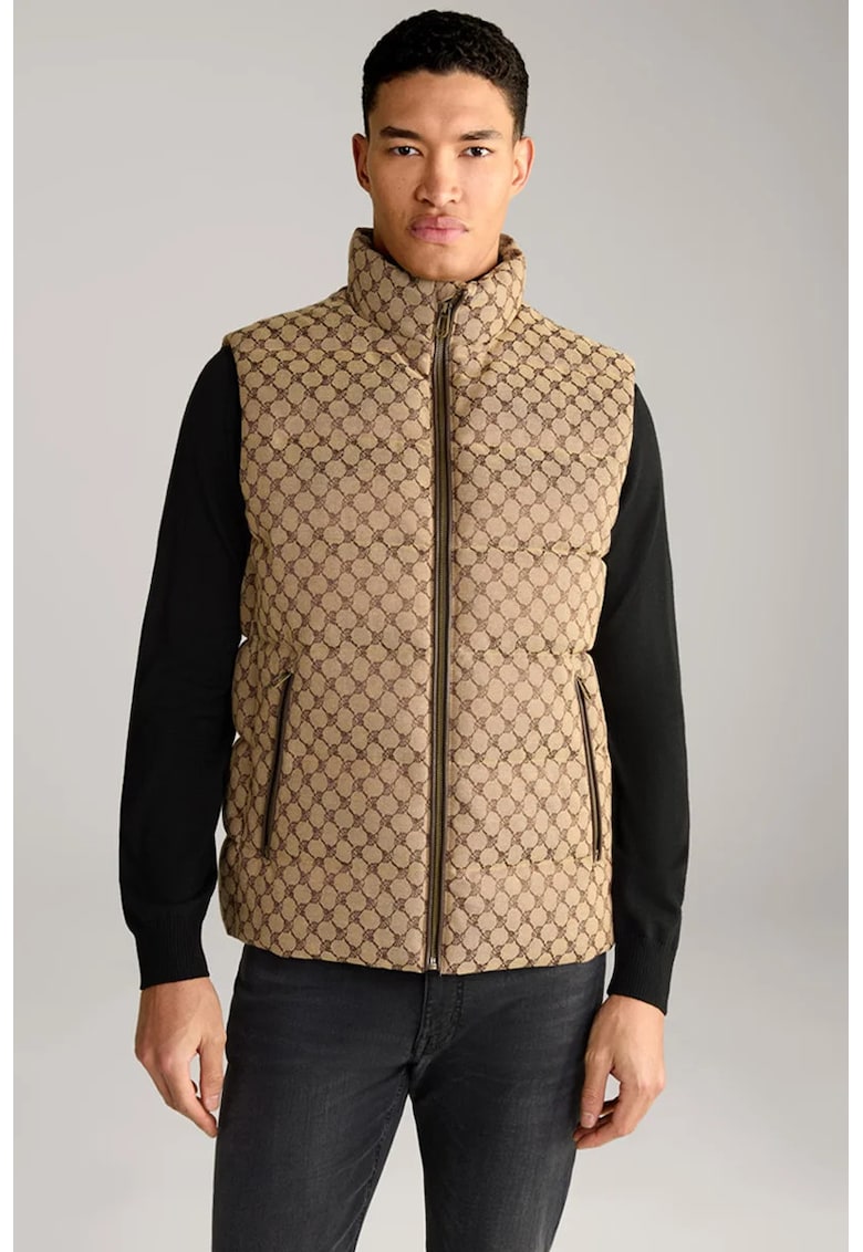 Vestă cu guler înalt și buzunare laterale