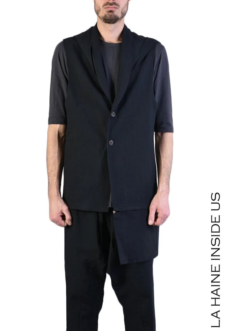 Vesta cu prindere nasturi - asimetrica - cu partea de jos detasabila