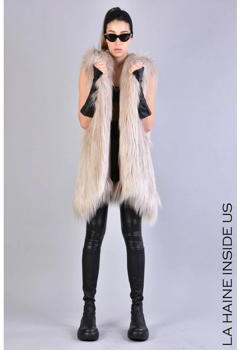 Vesta lunga din blana artificiala - cu textura bogata si aspect voluminos Vesta lunga din blana artificiala - cu textura bogata si aspect voluminos