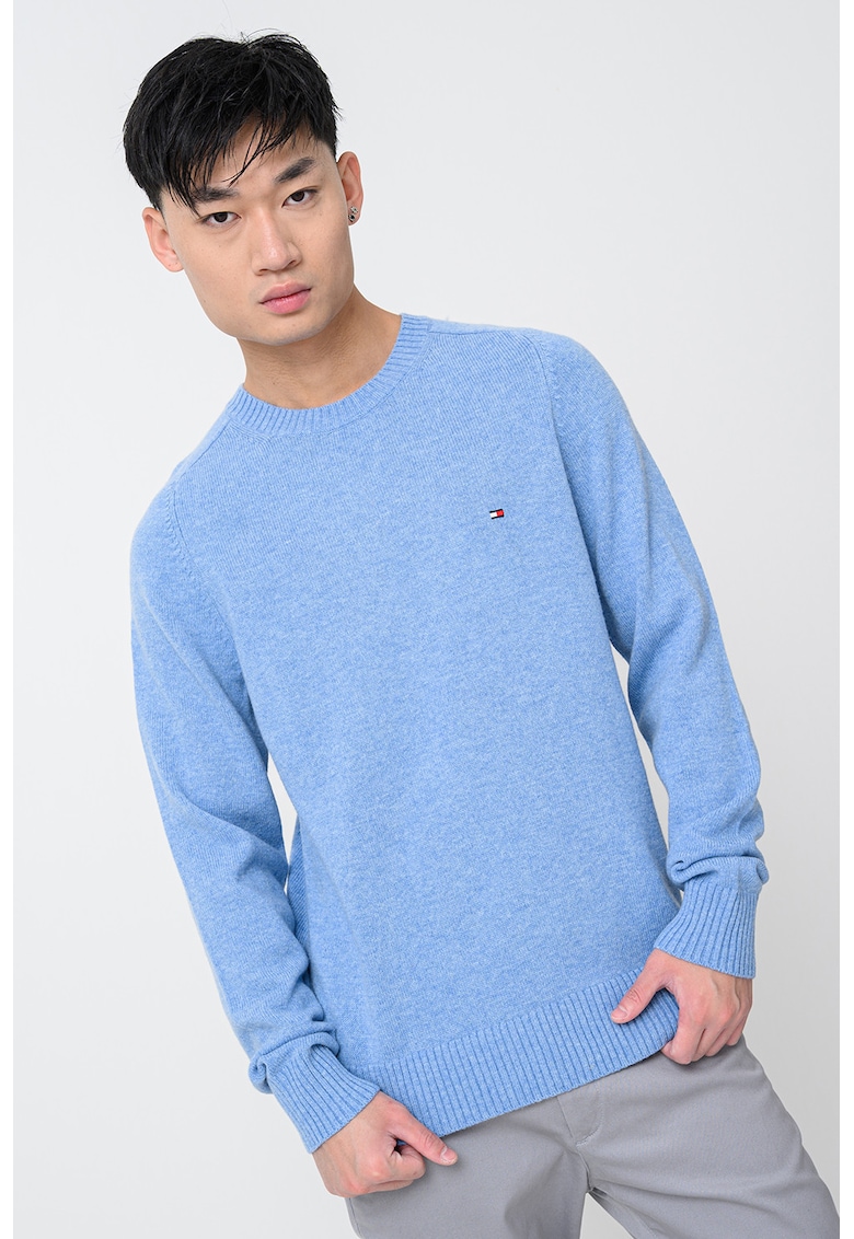 Pulover din lana cu logo discret