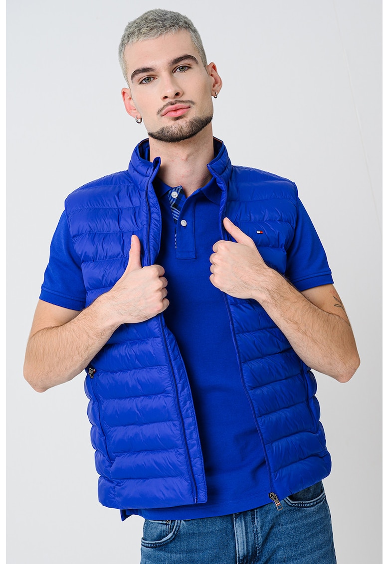 Vesta matlasata cu model pliabil si buzunare cu fermoar