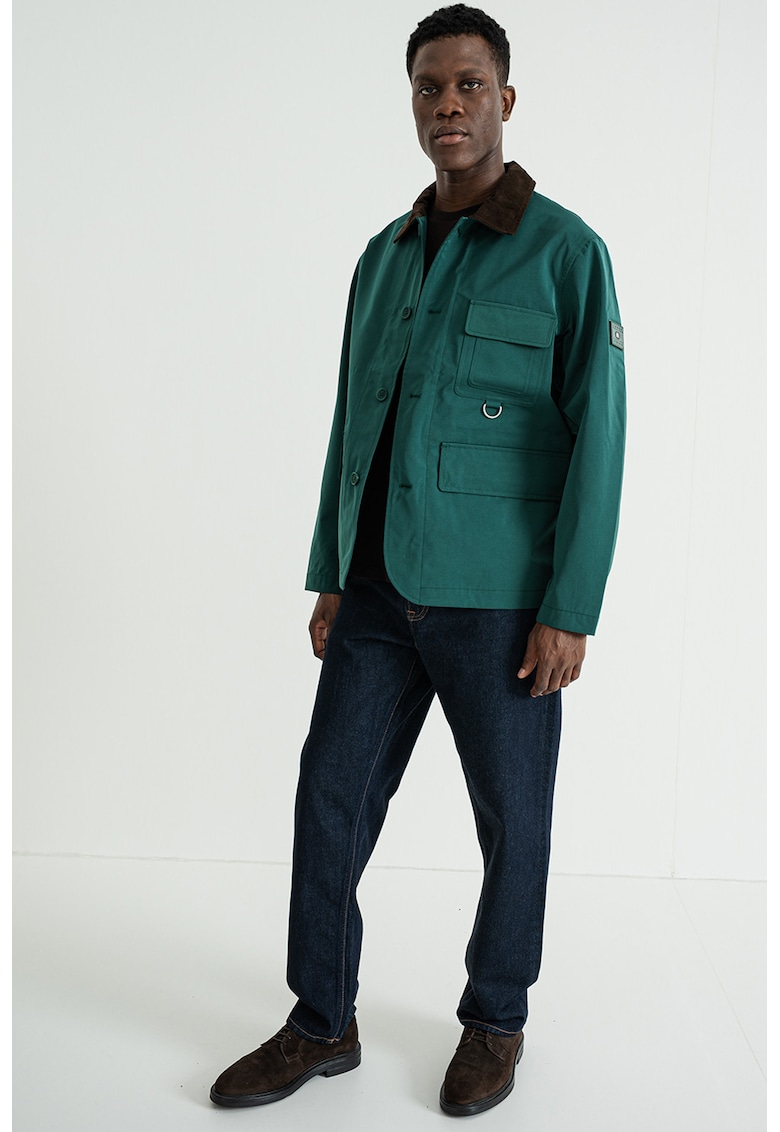 Jacheta impermeabila cu buzunare