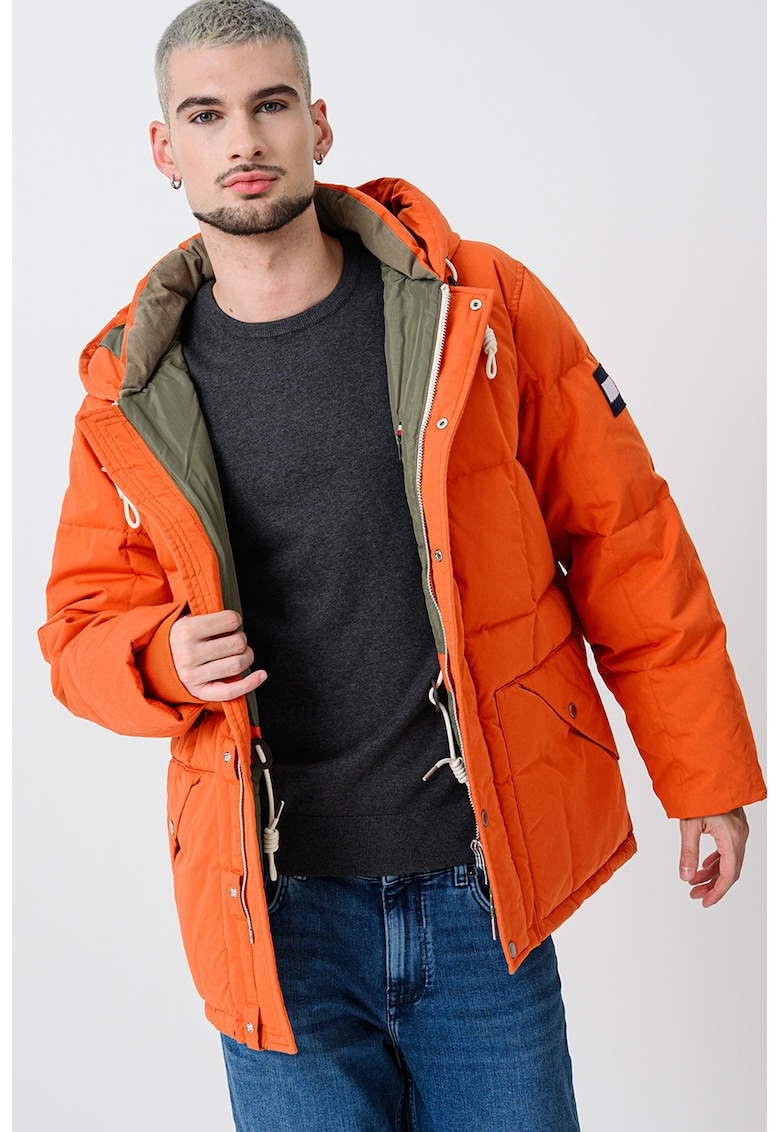 Geaca cu talie ajustabila