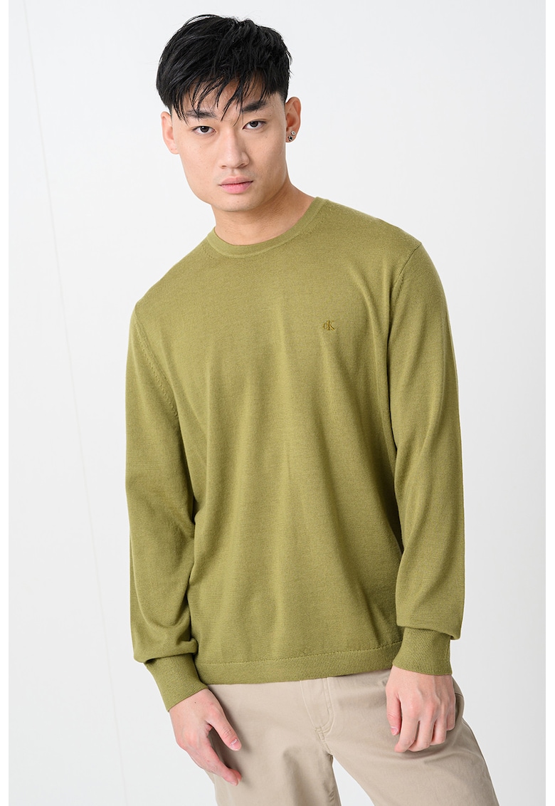 Pulover din lana cu decolteu la baza gatului