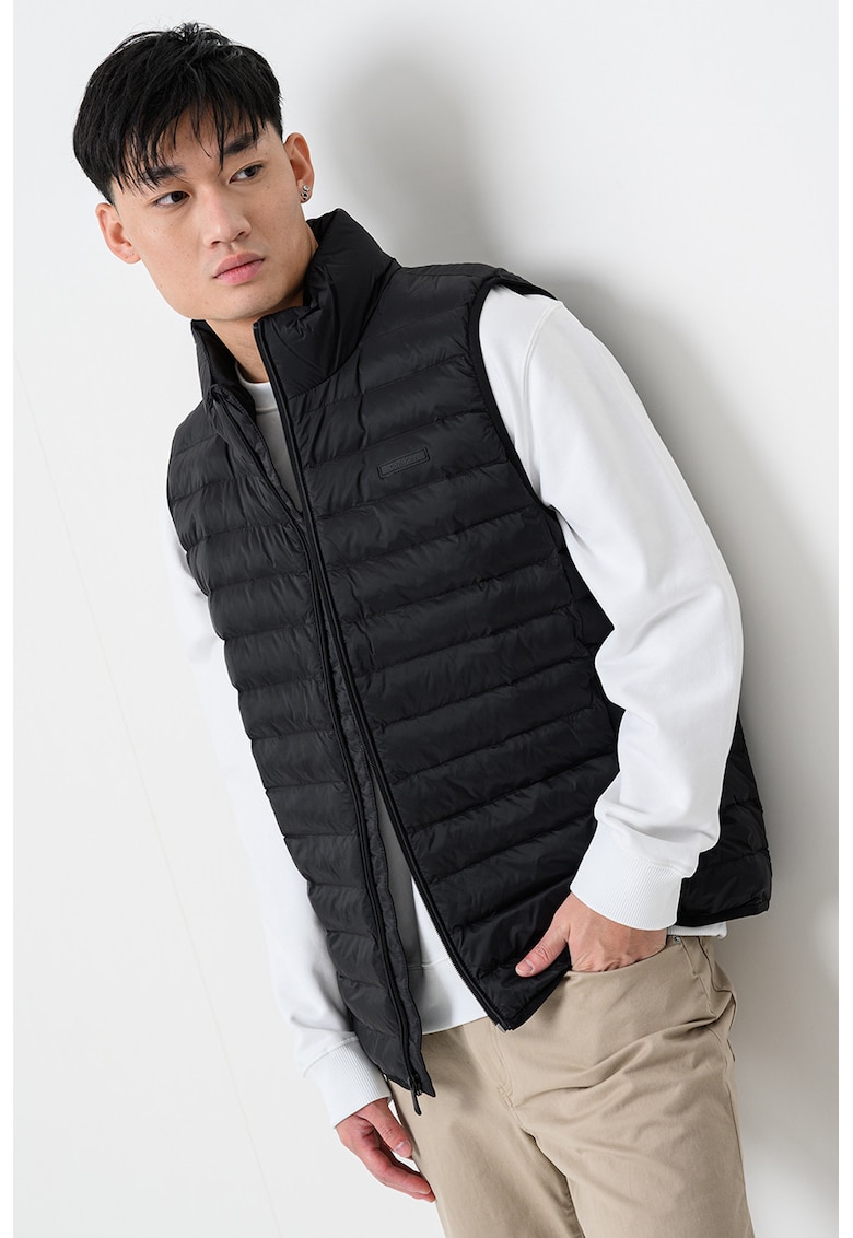 Vesta cu vatelina si guler mediu