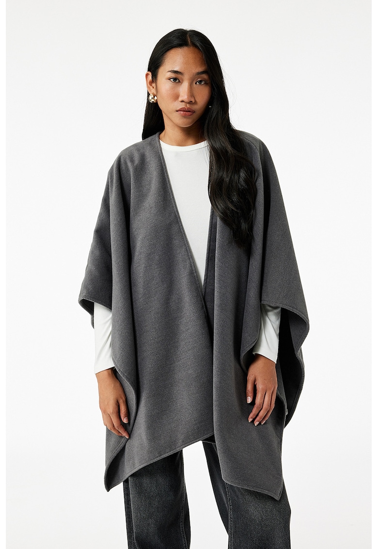 Poncho lejer cu terminatie asimetrica