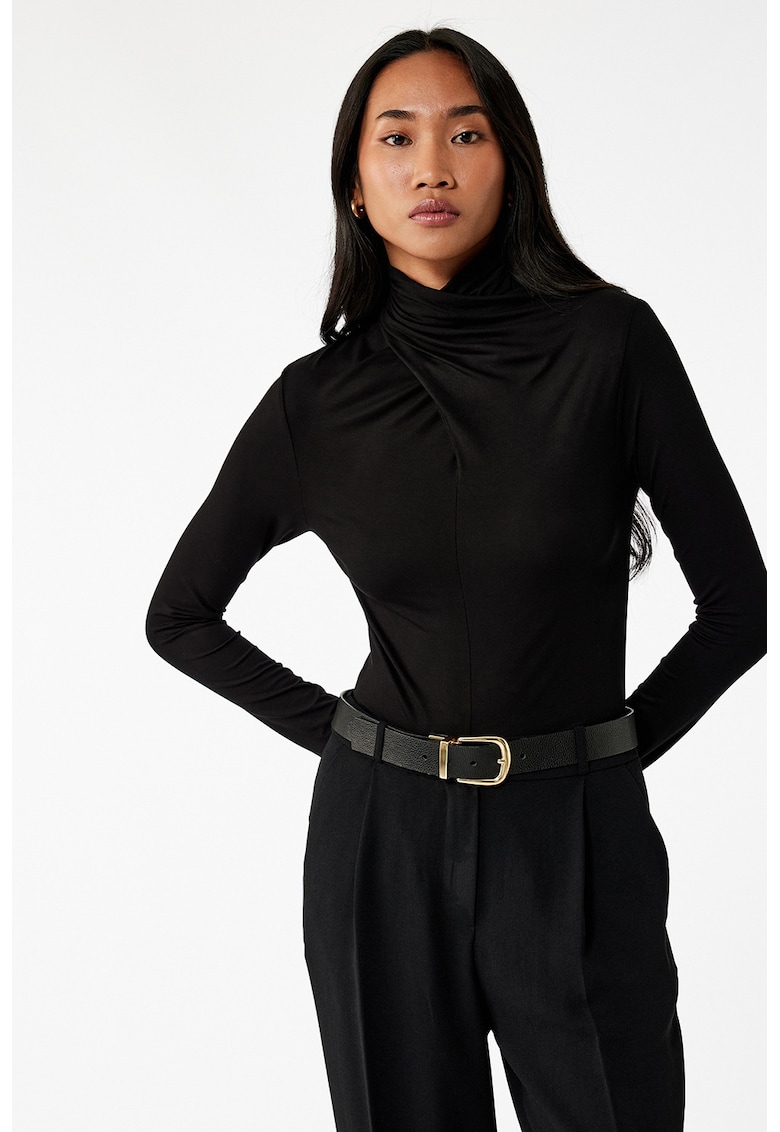 Bluza slim-fit cu guler inalt