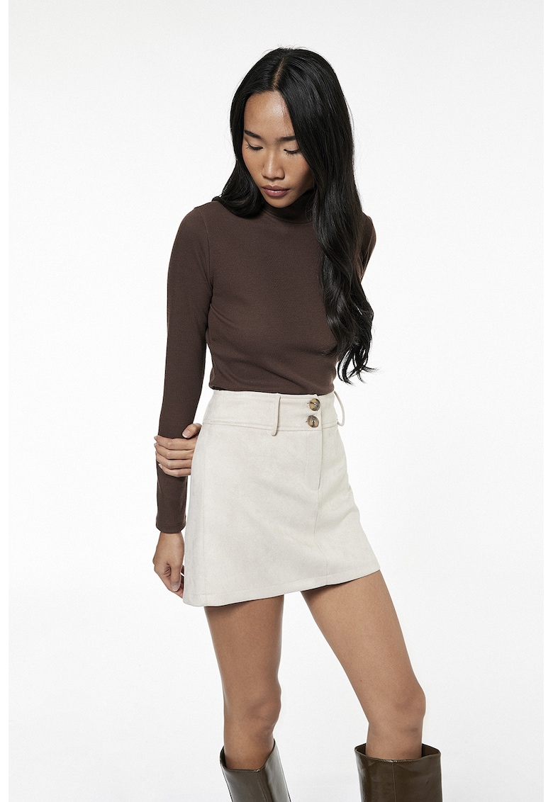 Bluza crop uni cu guler inalt