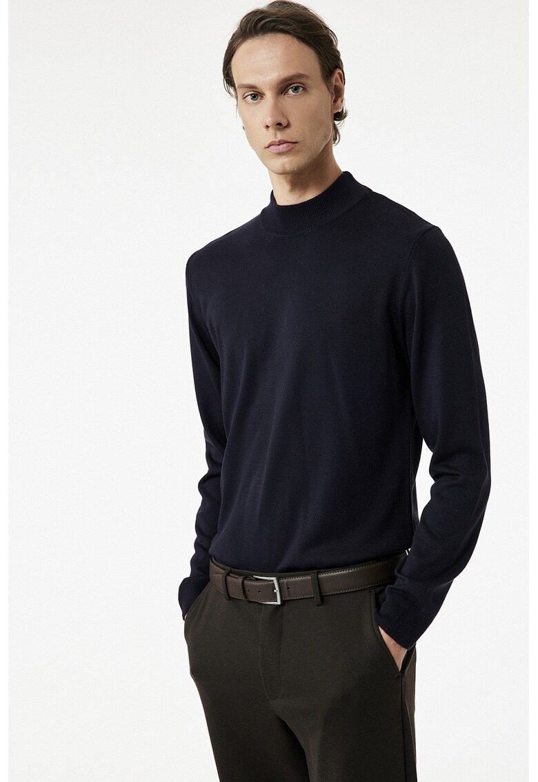 Pulover uni cu decolteu la baza gatului - Albastru ultramarin