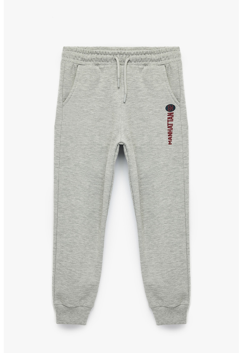 Pantaloni de trening cu snur si imprimeu
