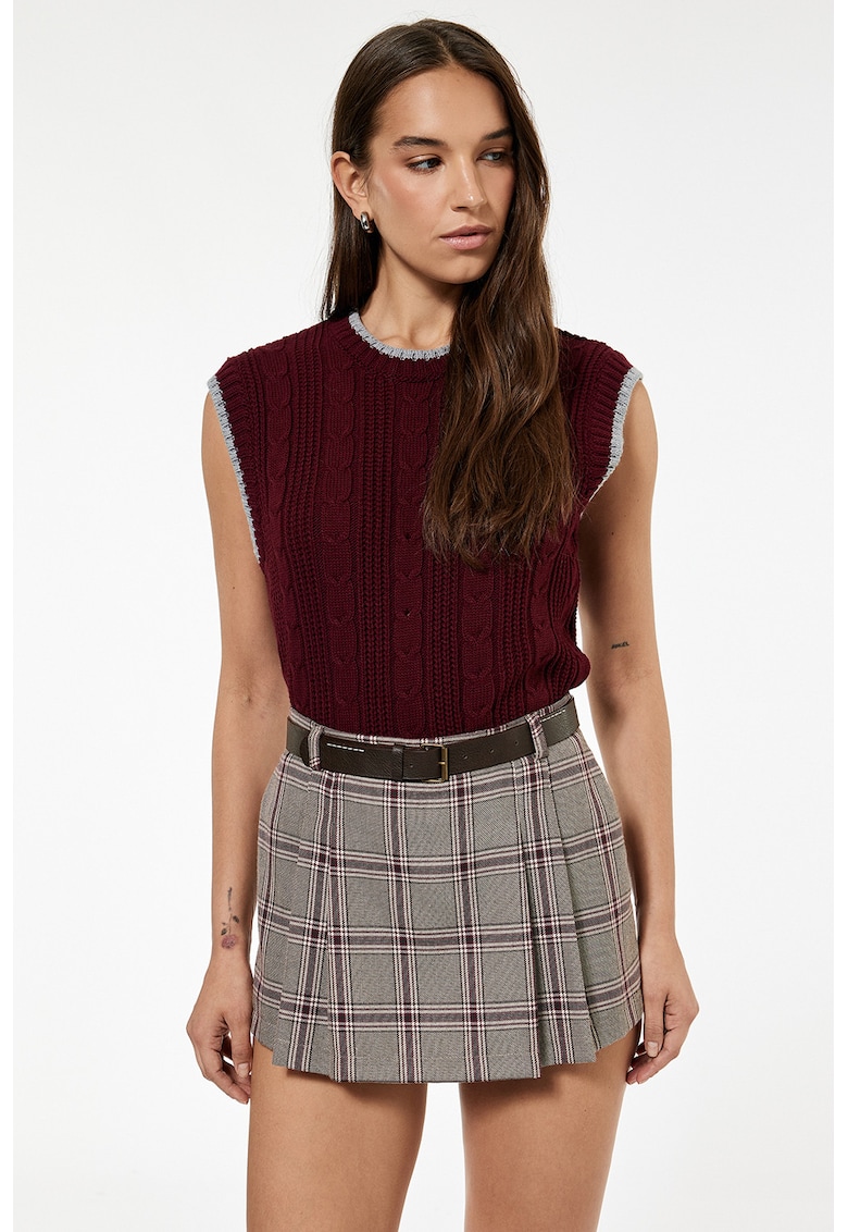 Vesta crop cu model torsade