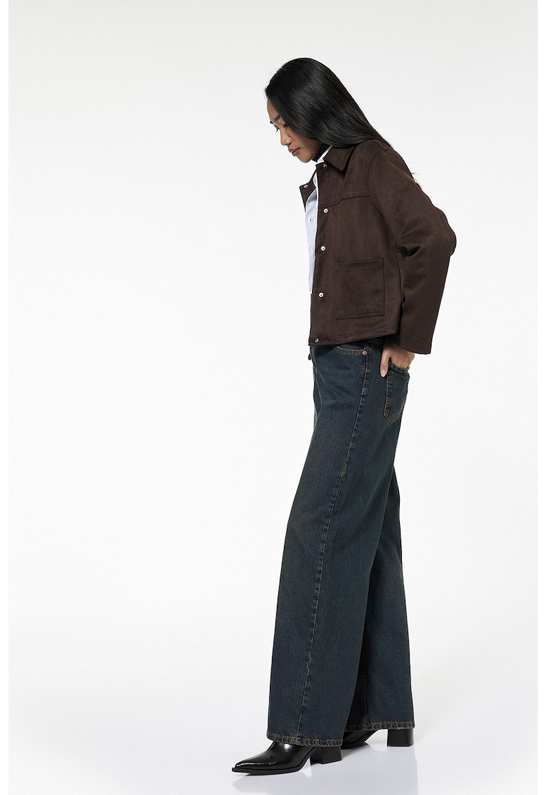 Blugi cu croiala ampla si talie joasa