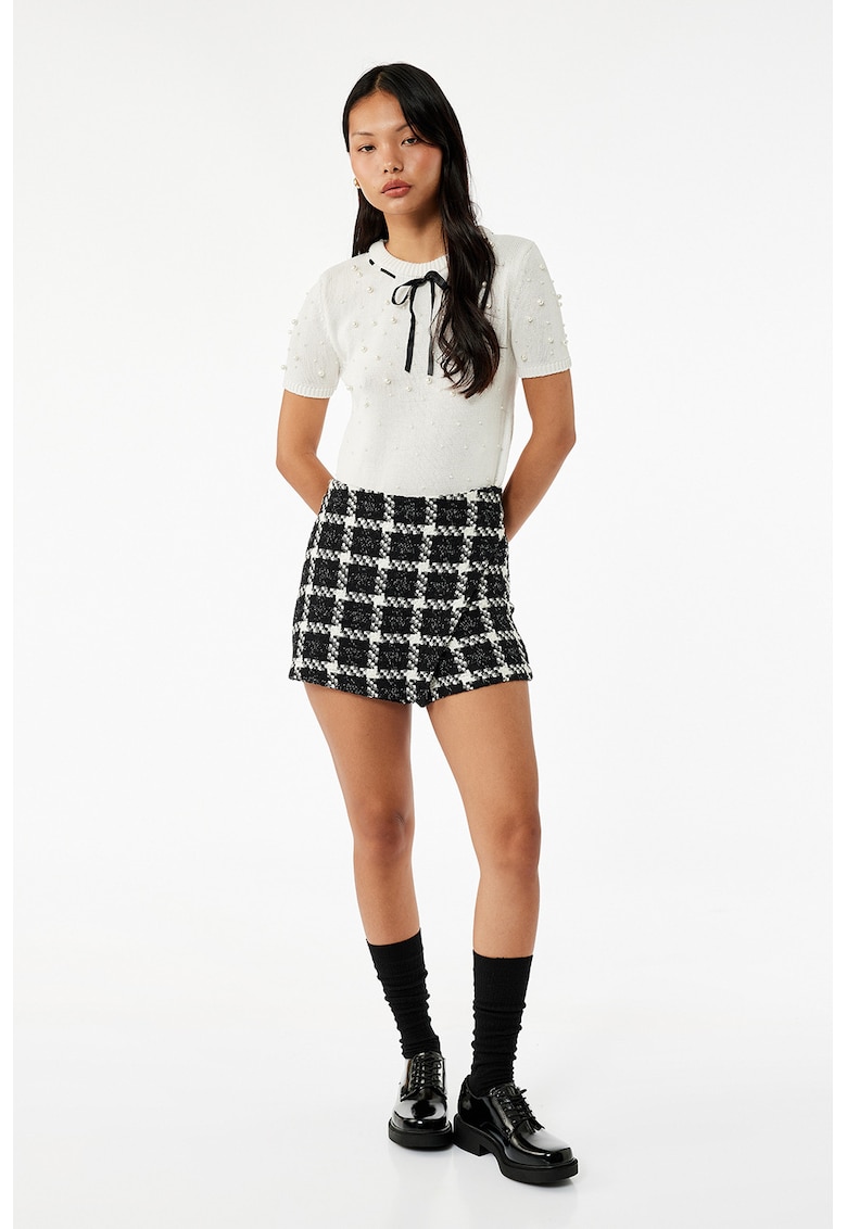 Pulover cu aplicatii cu margele si maneci scurte Pulover cu aplicatii cu margele si maneci scurte