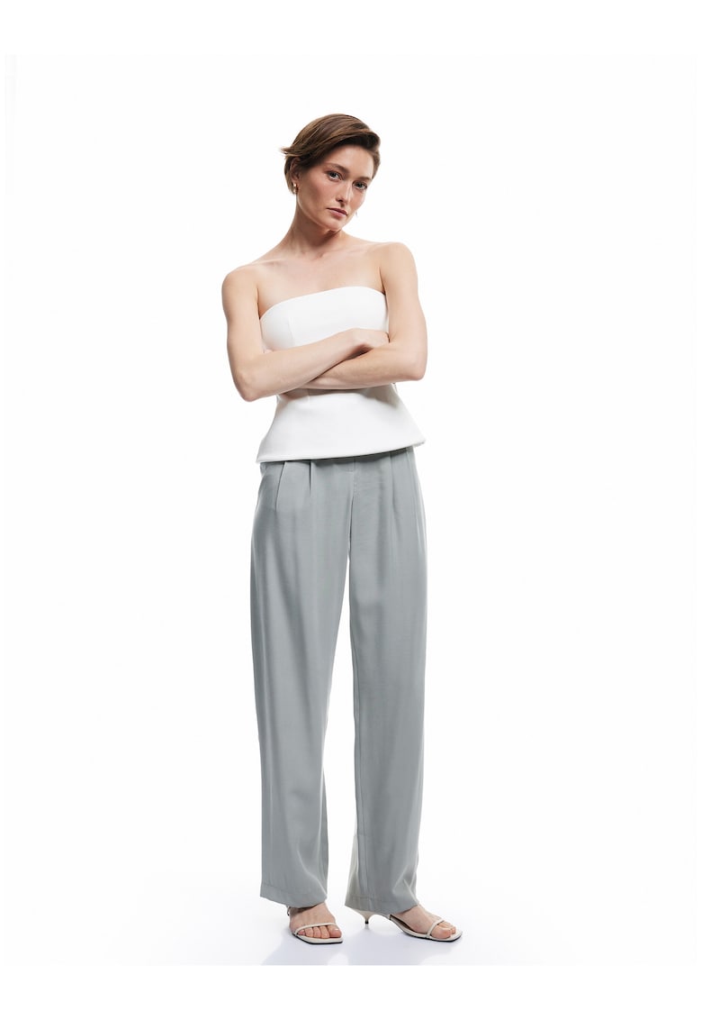 Pantaloni relaxed fit cu talie inalta si pliuri