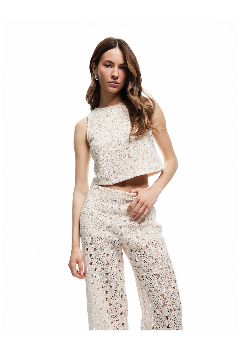 Top crop cu perforatii