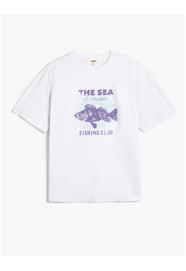 Tricou cu decolteu la baza gatului si imprimeu grafic si text