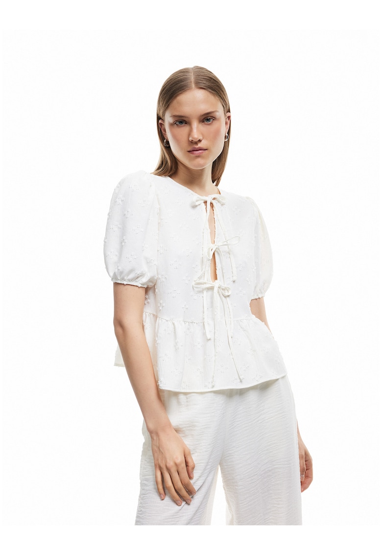 Bluza lejera cu peplum