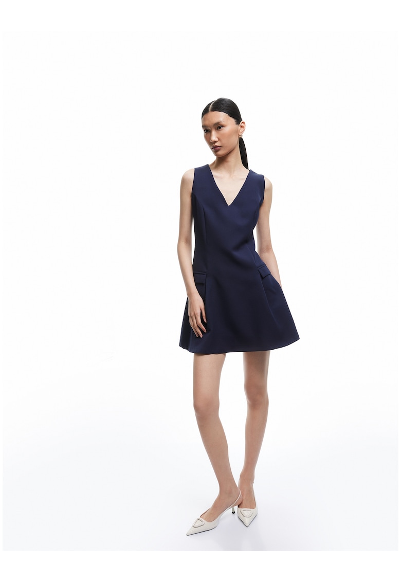 Rochie mini cu croiala in A si decolteu in V