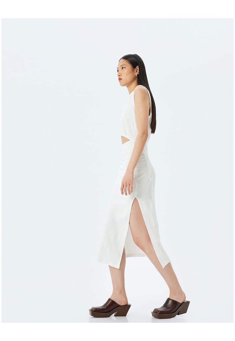 Rochie dreapta fara maneci cu decupaje