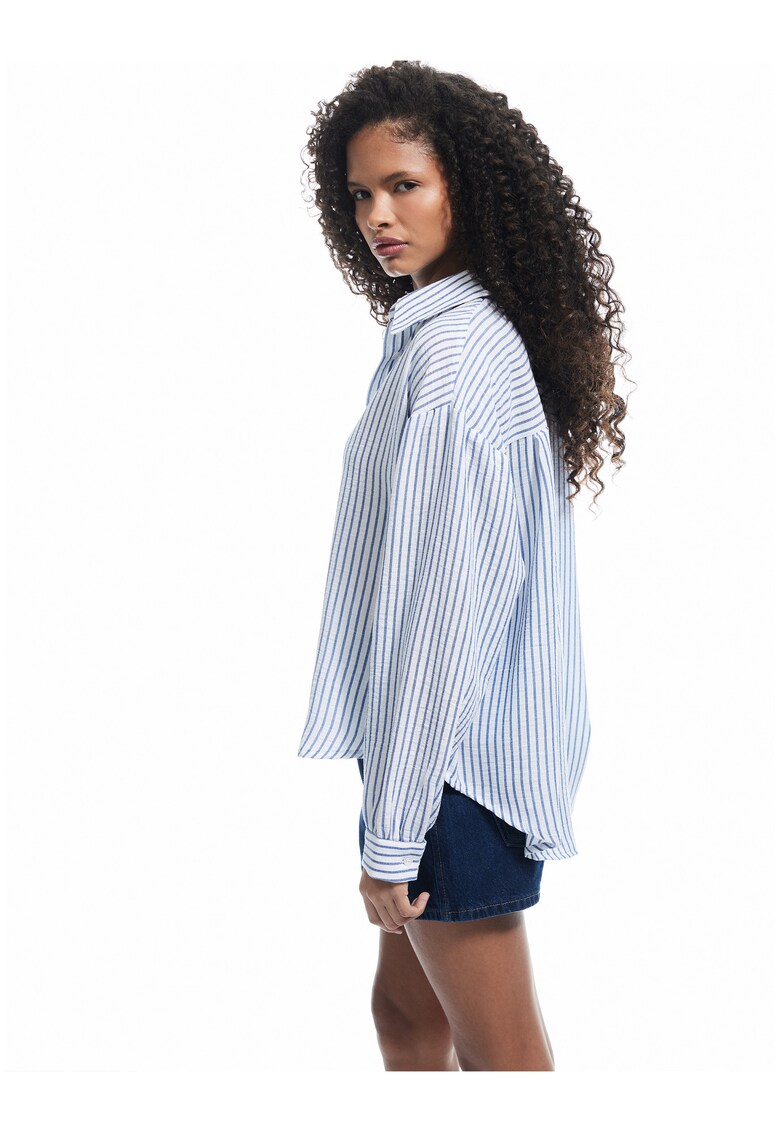 Camasa supradimensionata cu dungi