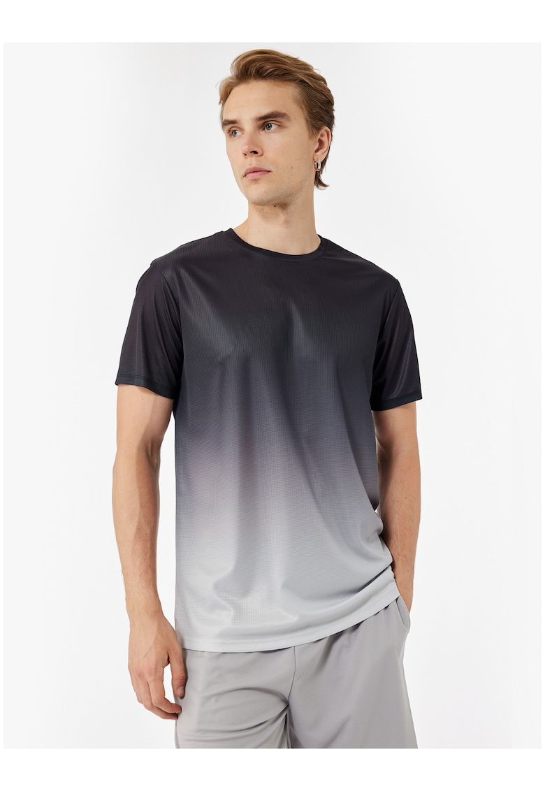 Tricou cu decolteu rotund si aspect in degrade