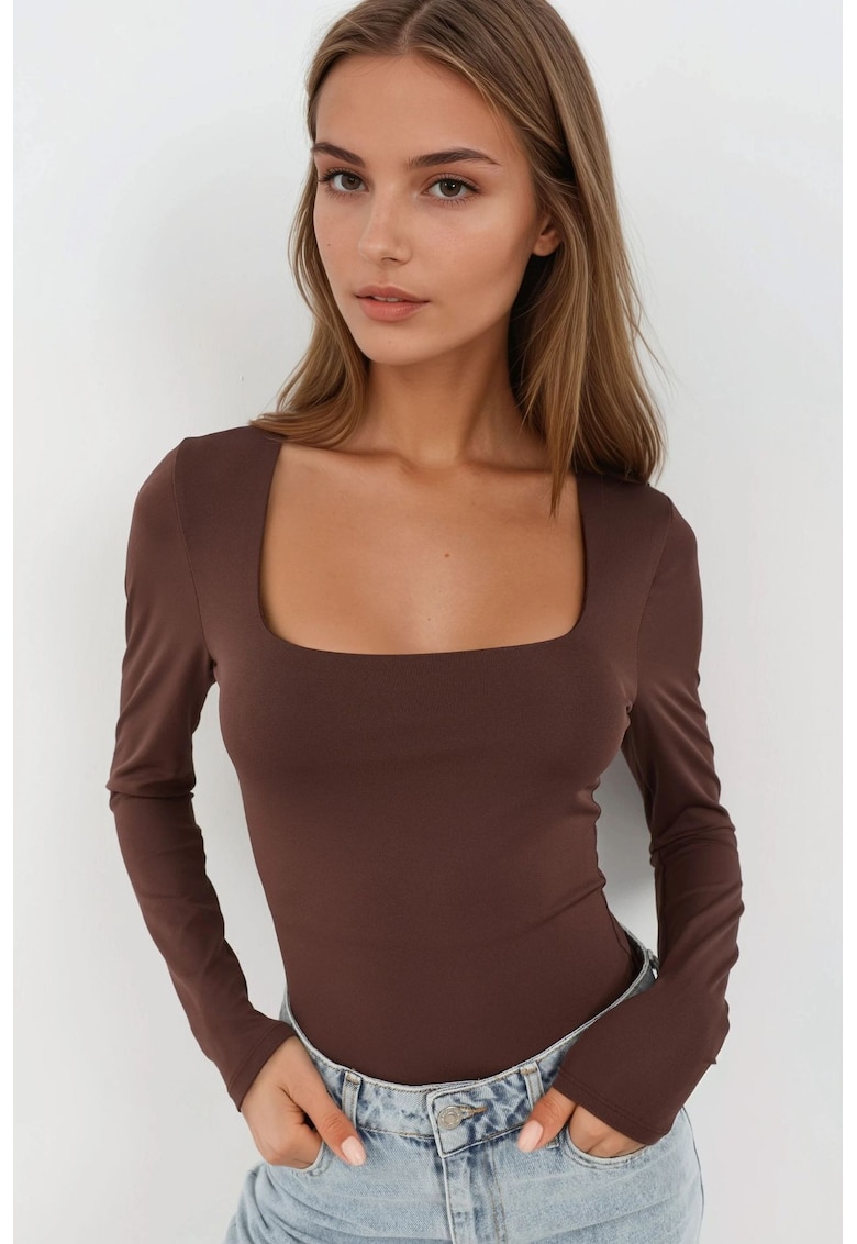 Topuri - tricotat cu guler patrat - croiala slim - maro inchis - jerseu