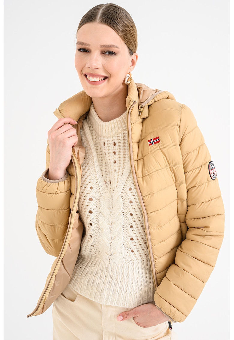 Geaca cu gluga si logo