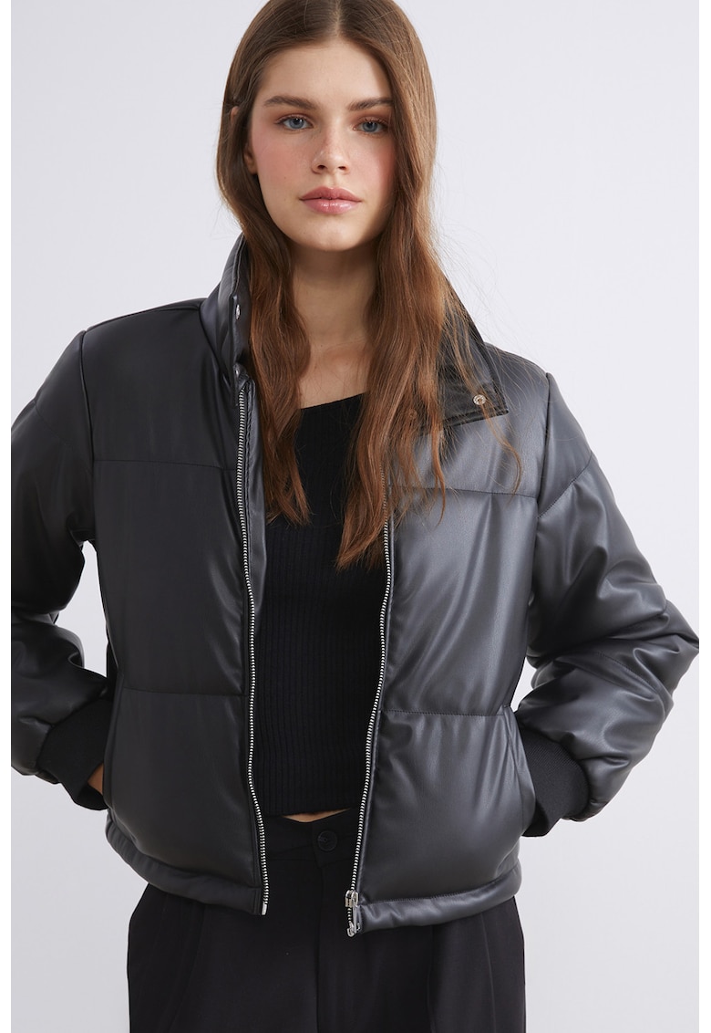 Jacheta matlasata din piele sintetica