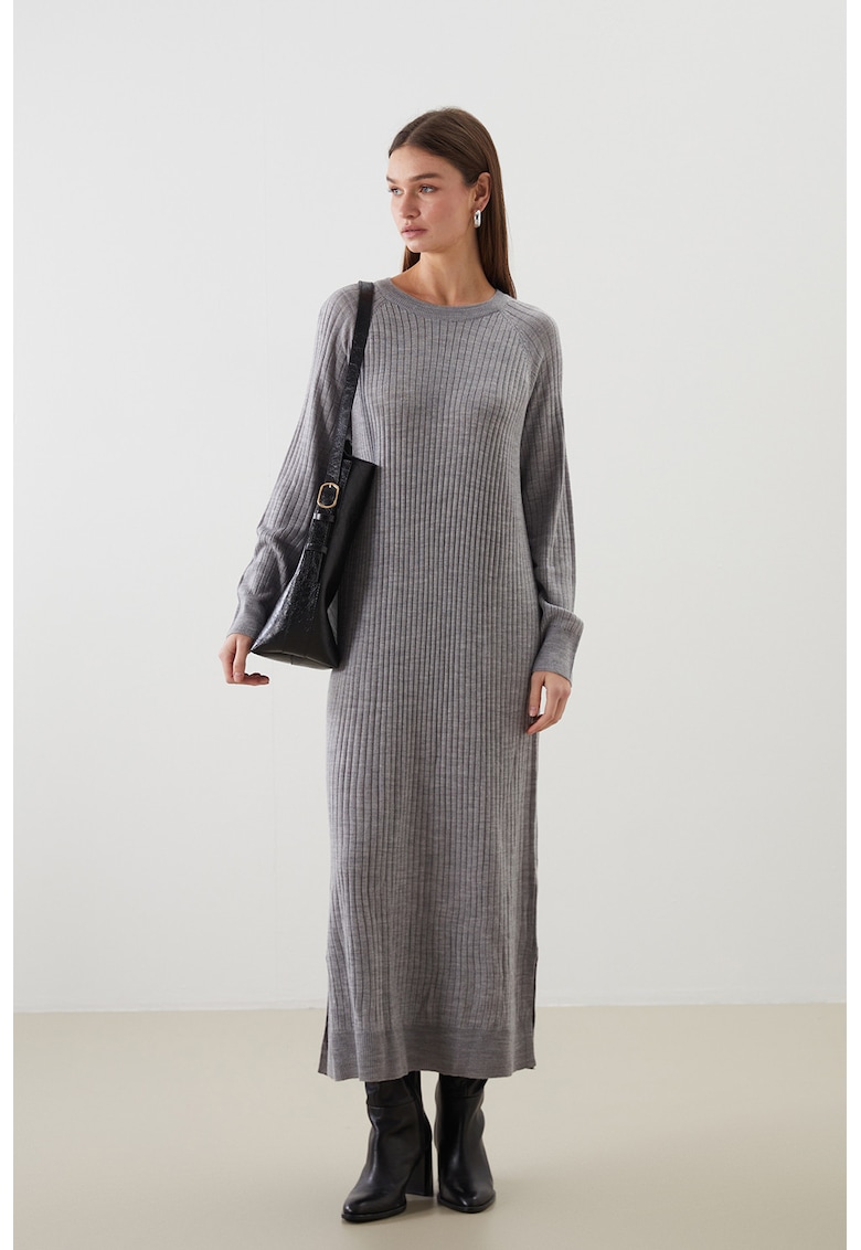 Rochie striata cu maneci lungi