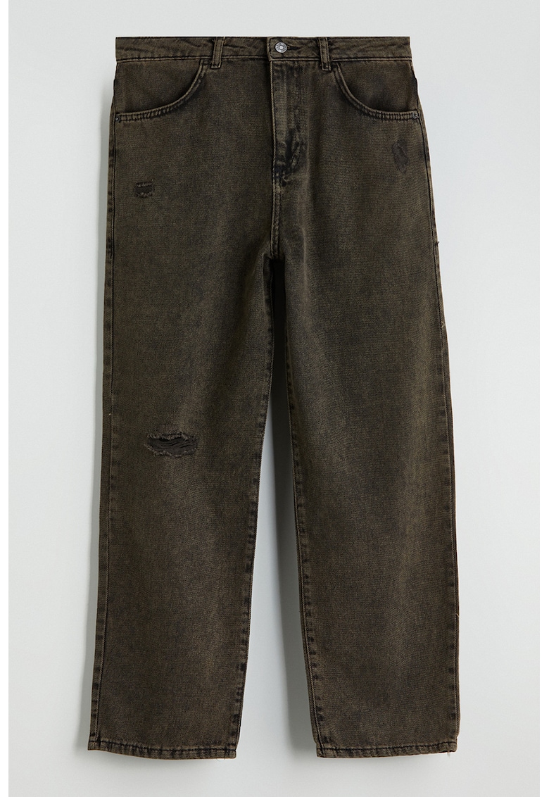 Blugi drepti cu detalii deteriorate