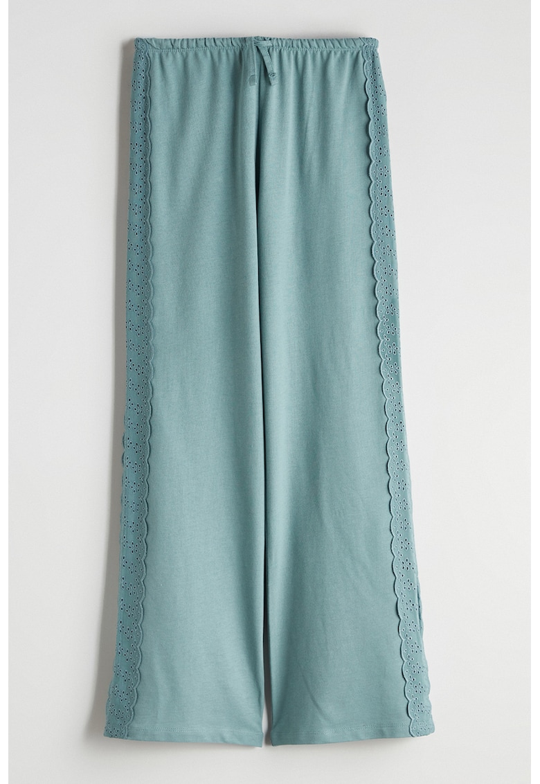 Pantaloni ampli cu snur