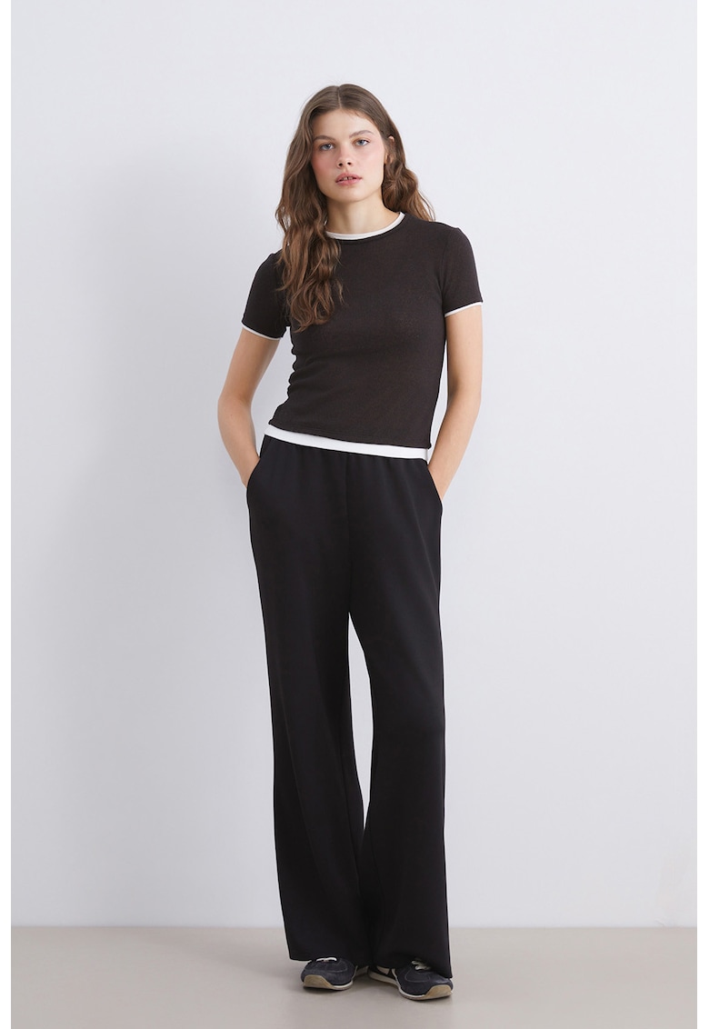 Pantaloni de trening din amestec de modal cu croiala ampla