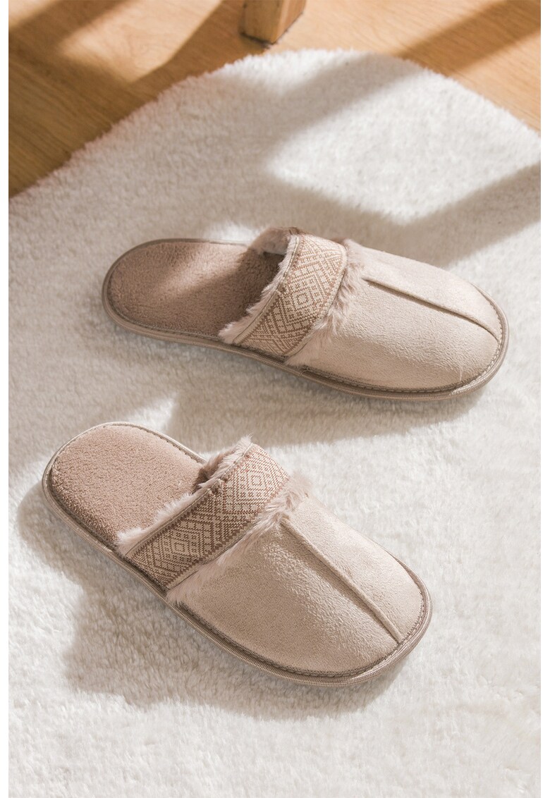Papuci de casa din material textil