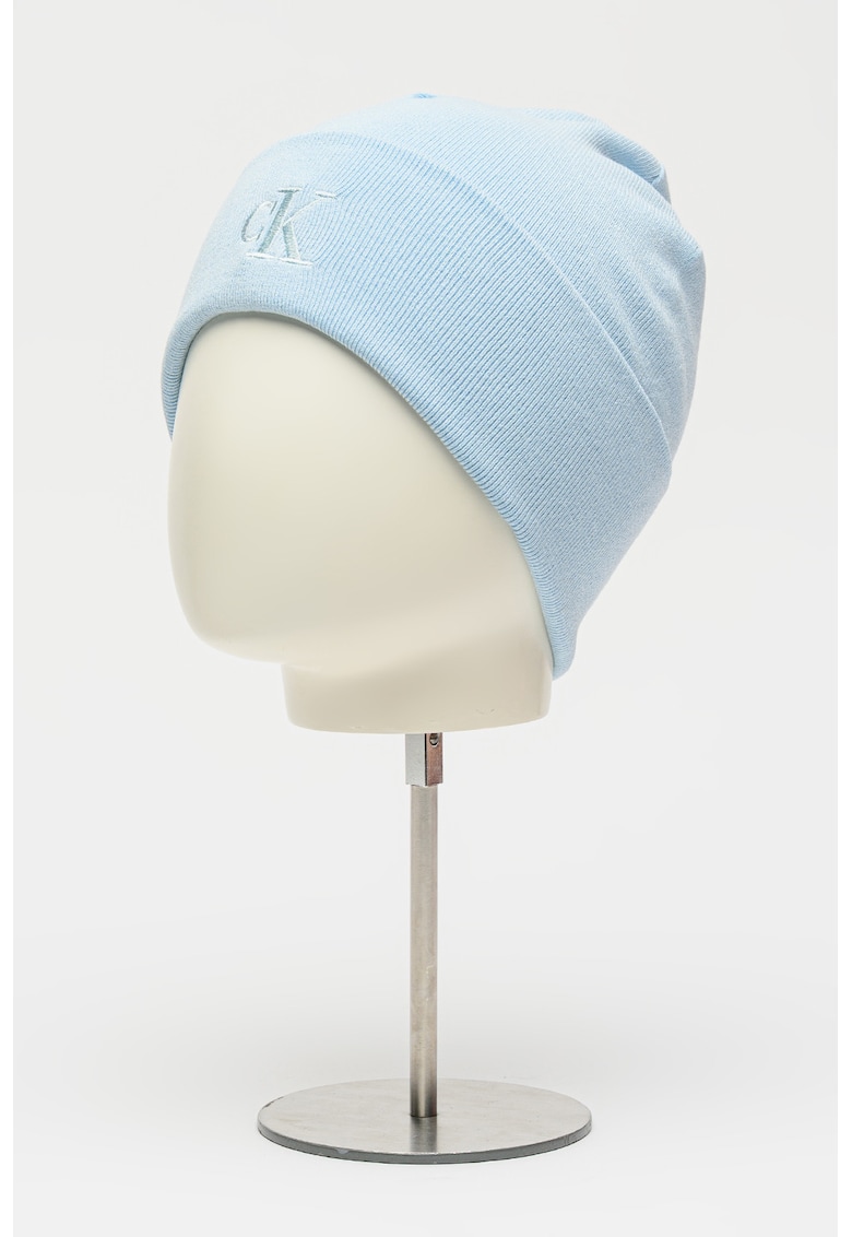 Caciula cu logo brodat