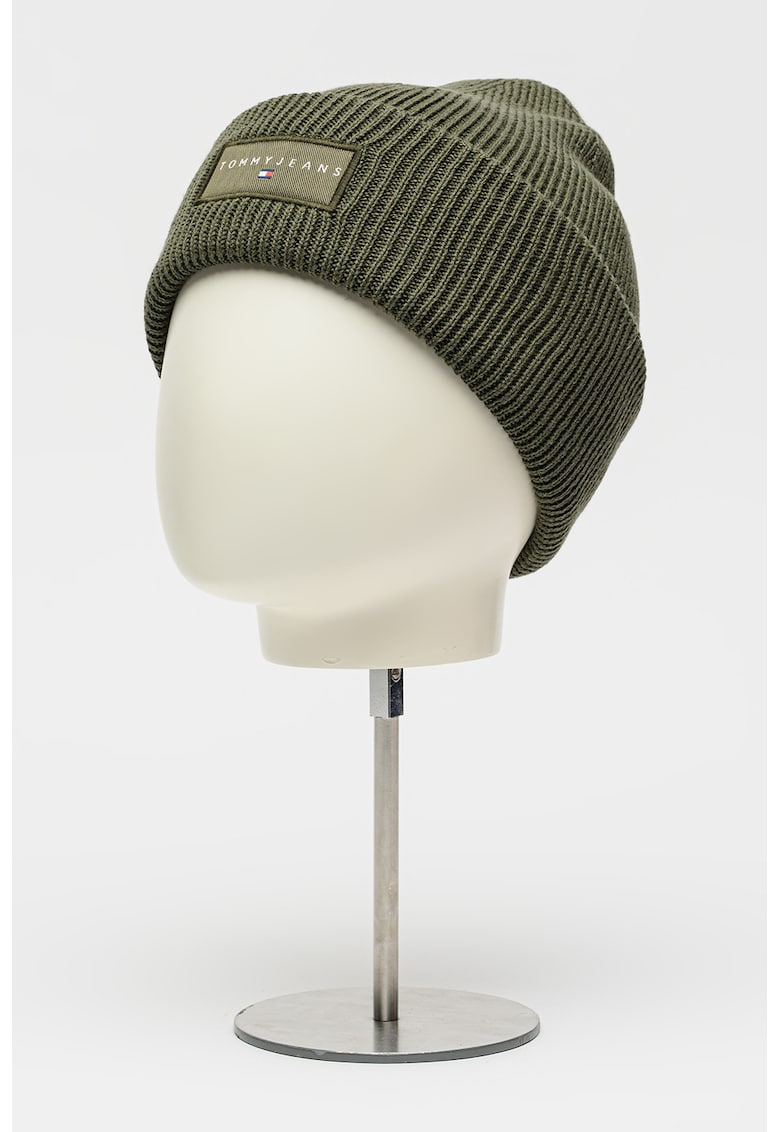 Caciula striata cu aplicatie logo