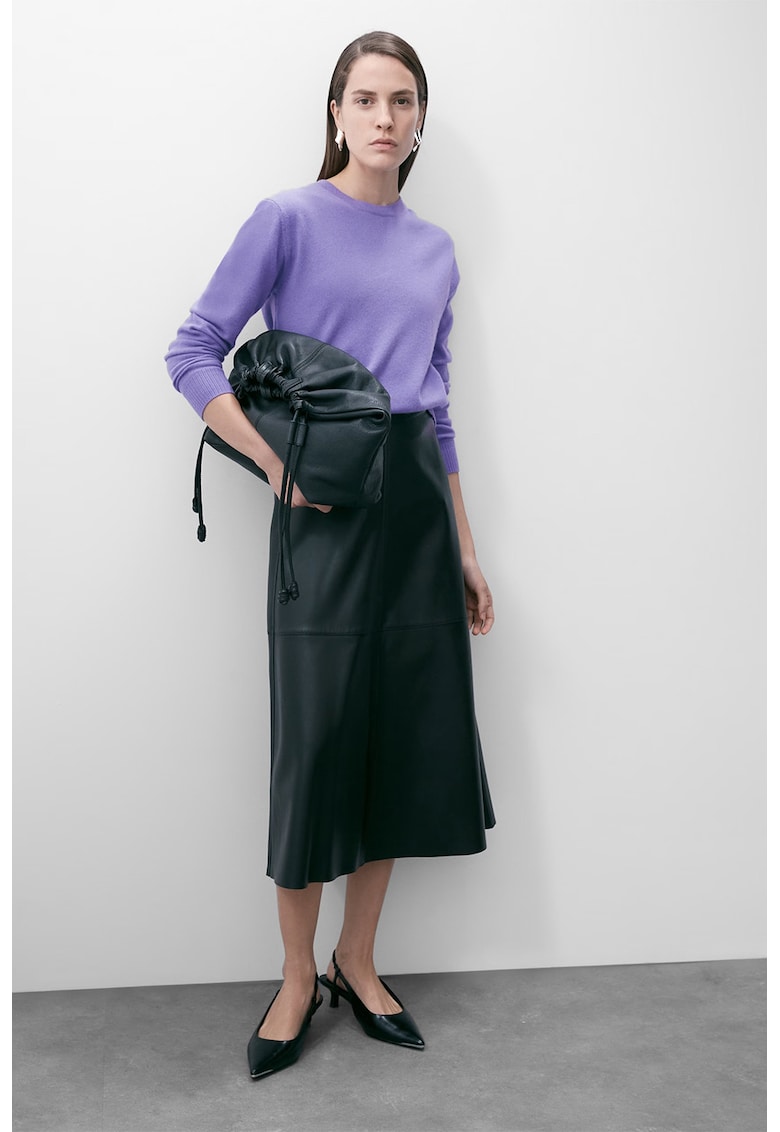 Pulover de casmir cu decolteu la baza gatului