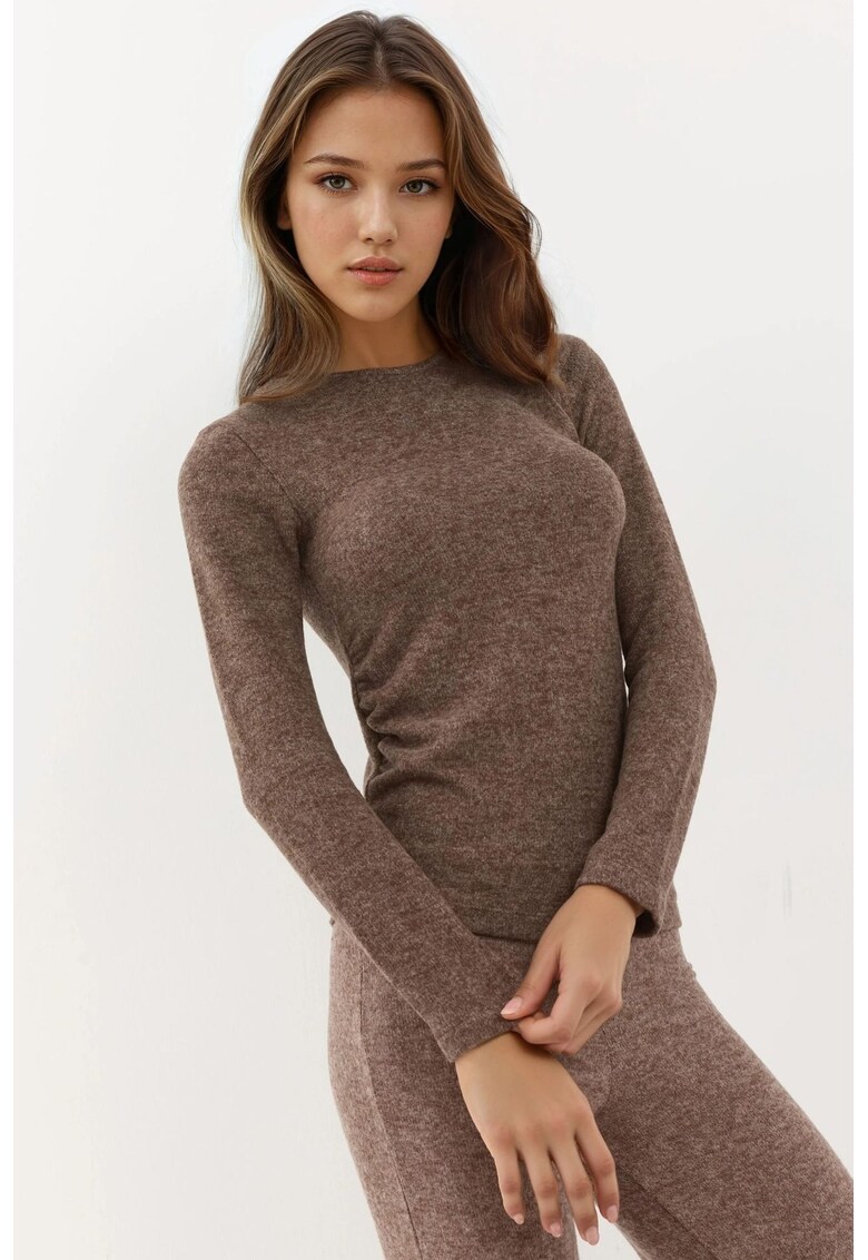Bluza dama - colectia Busem - slim fit - culoare maro - material tricotat