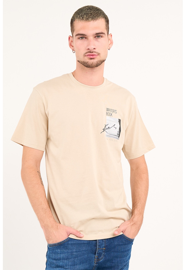 Tricou cu imprimeu pe piept si decolteu la baza gatului