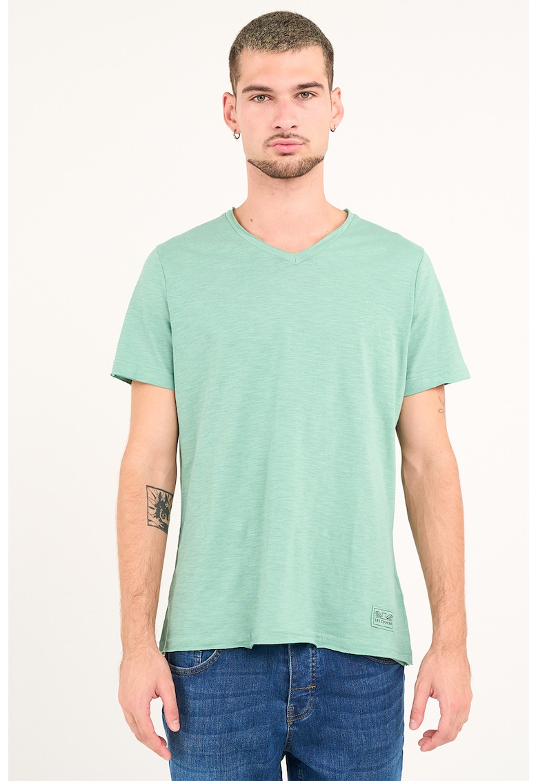 Tricou uni cu decolteu in V - Verde pal