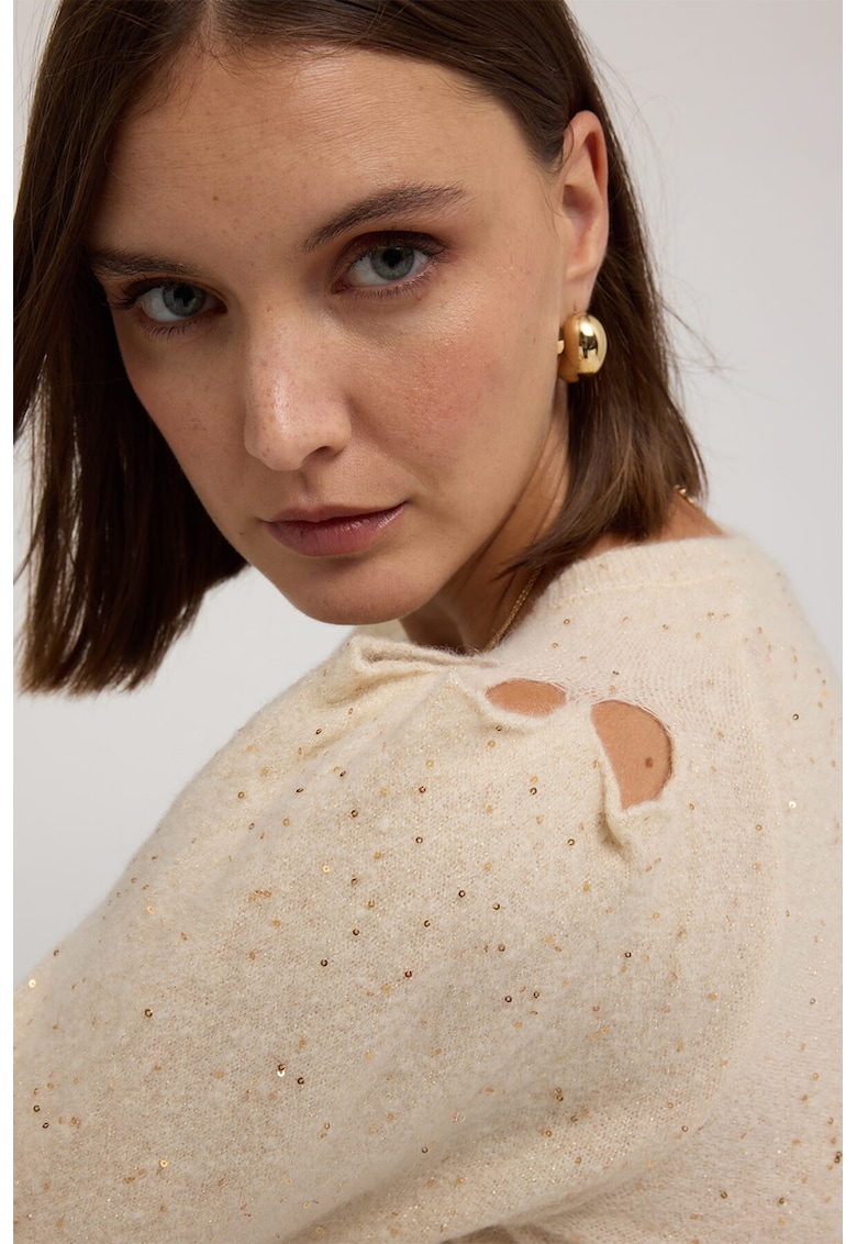 Pulover din amestec de lana si mohair cu paiete si decupaje